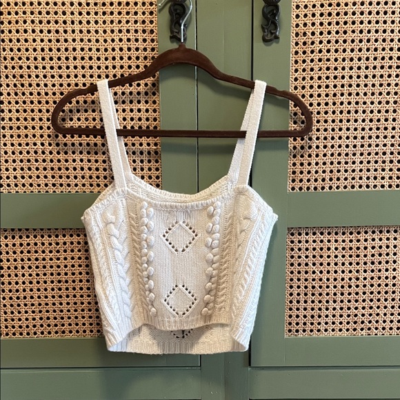 Ralph Lauren White Embroidered Sweater Tank - Picture 3 of 3